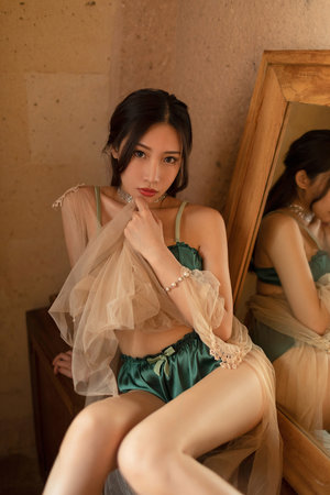 以“钉钉子”和“绣花”的精神创造实绩