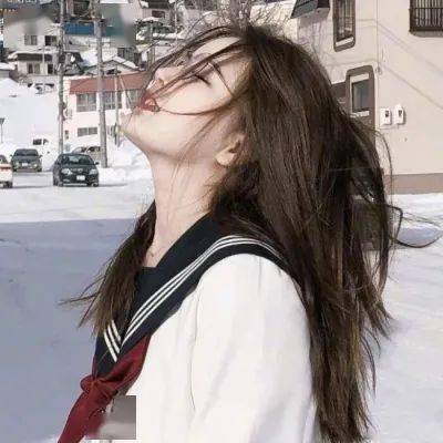 人民网评：稳就业强保障，以民生温度筑发展根基