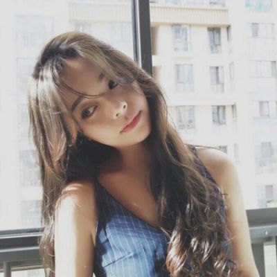 80后夫妻回村养蜈蚣带领村民致富