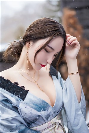 裁缝之乡抢滩户外服装市场