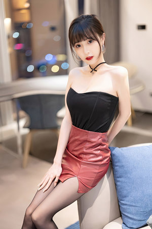 荣耀首款人形机器人Robot正式亮相